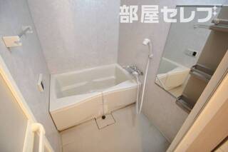 追い焚き付きバスルーム