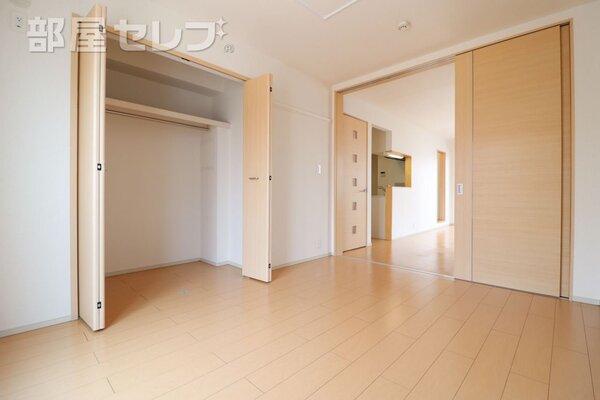 反転タイプのお部屋の写真です。