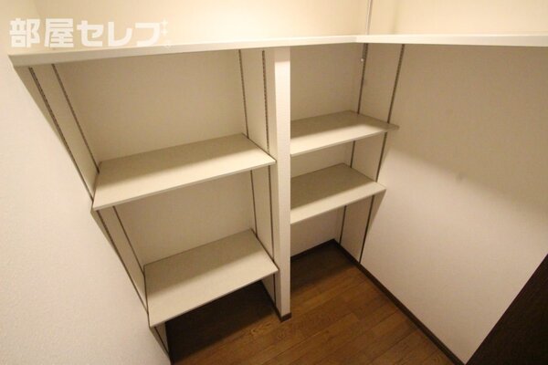 洗面脱衣所（シャンプードレッサー）