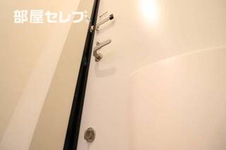 ※103号室内装写真参照