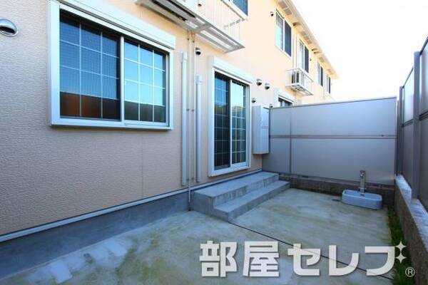 専用庭です　ペット用洗い場も完備