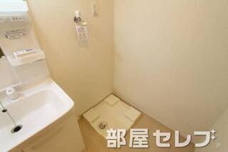室内洗濯機置場です