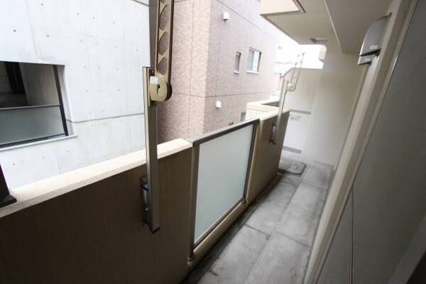 バルコニーも広々