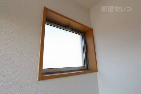 ※B号室内装写真参照