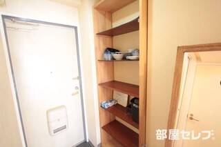 玄関の雰囲気も良好です。
