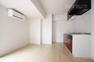 エアコン付・明るくおしゃれなお部屋です。
