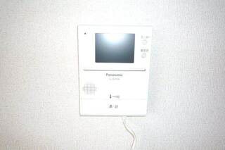 モニターフォンで訪問客も事前にチェックできて安心です。