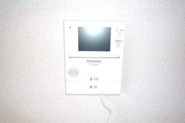 モニターフォンで訪問客も事前にチェックできて安心です。