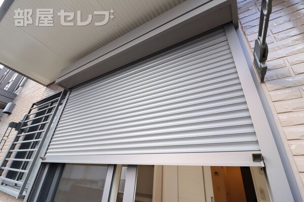 1階シャッター