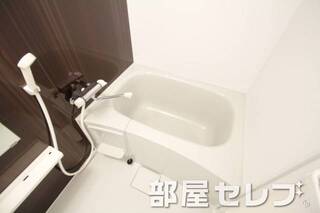 お風呂もゆったりとできます。