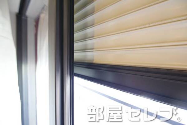 防犯シャッター。
