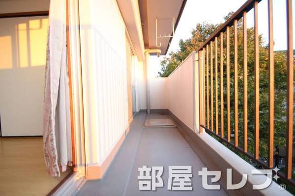 風通しの良いバルコニー。