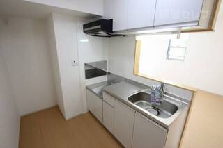 キッチン収納も充実しております