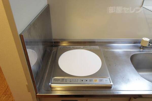 ※2F号室室内参照
