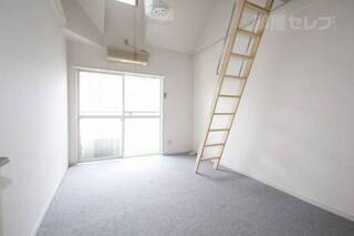 光溢れるお部屋です