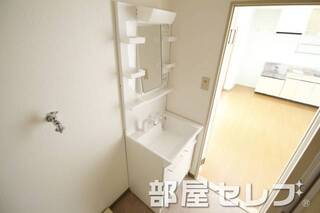 洗髪洗面化粧台。イメージ写真
