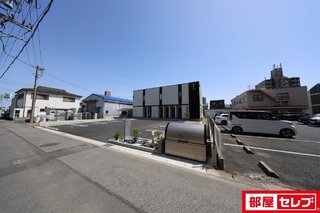 宅配ボックス（各戸に設置）