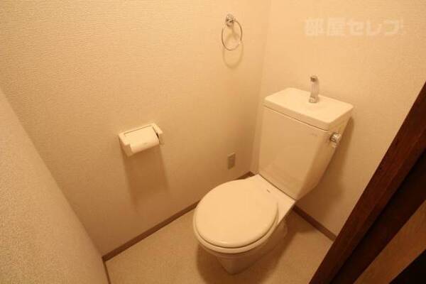 人気の独立したトイレです