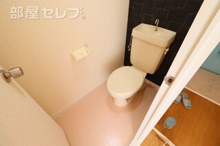 明るい洋室☆収納有り！