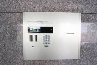 オートロックがカードキーなのでセキュリティもばっちり