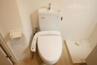 温水洗浄便座付きのお手洗いです。