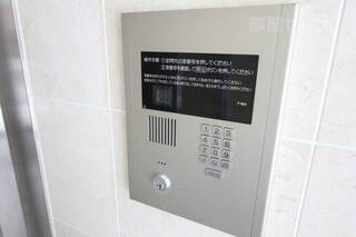 オートロック付きです