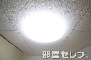 各照明あり。