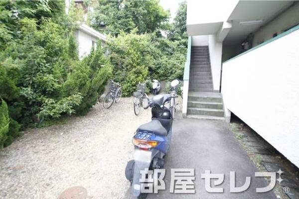自転車置場。