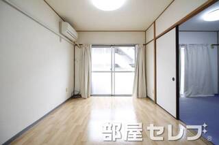 違う角度からの居室。