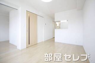 ダイニングルーム。