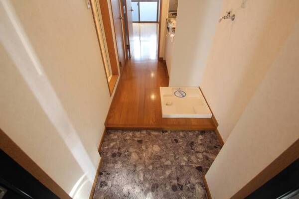 4B号室内装写真参照