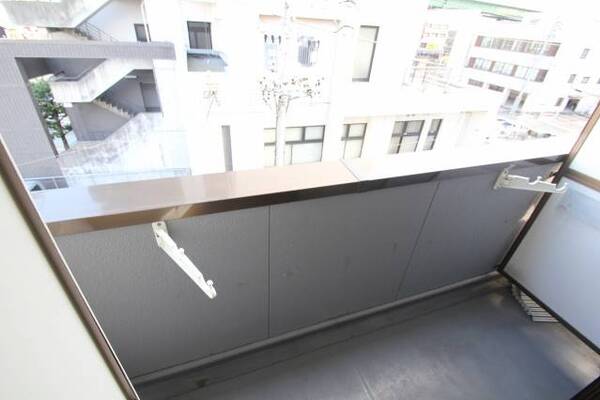 4B号室内装写真参照