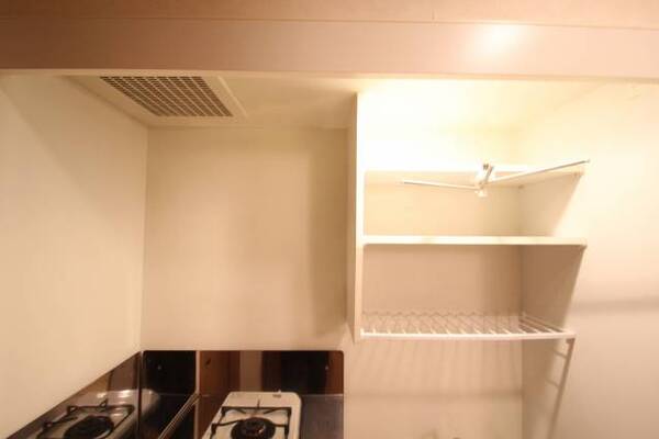 4B号室内装写真参照