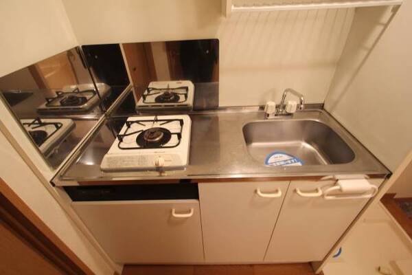 4B号室内装写真参照