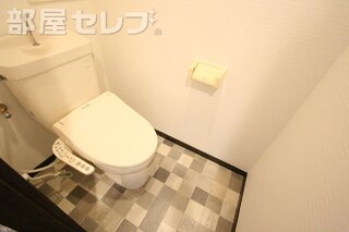 お手洗い、棚があると違いますよ。