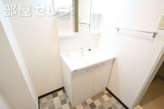 シャワーヘッドの洗面台