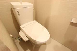 ウォシュレットつきのトイレです