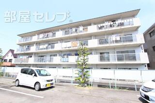 どっしりとした外観です。