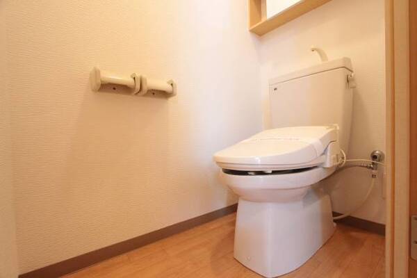 綺麗で落ち着くトイレットルームございます