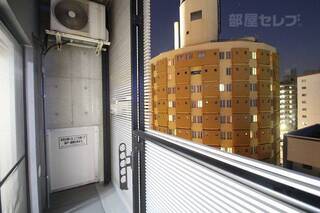 ＊707号室参照