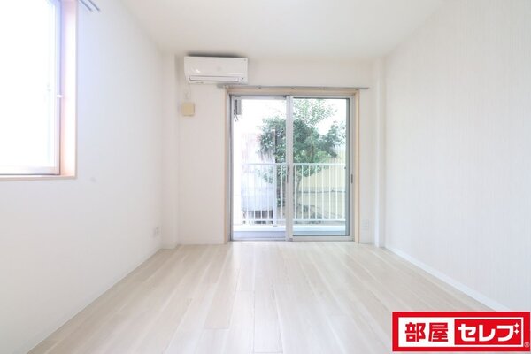 101号室の写真を参照