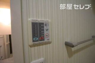浴室乾燥機付きです。