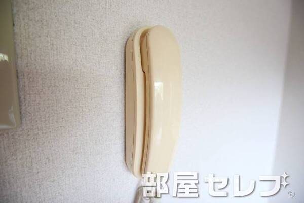 インターホン。