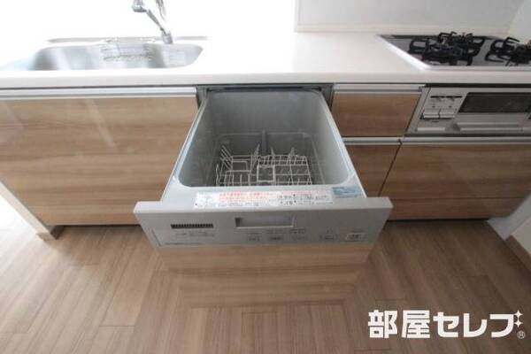 食器洗浄機が付いています。