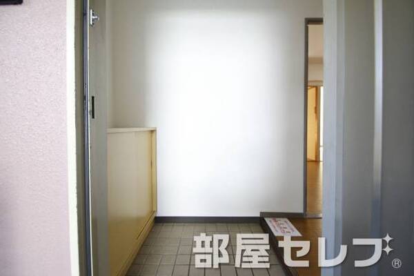 玄関口。