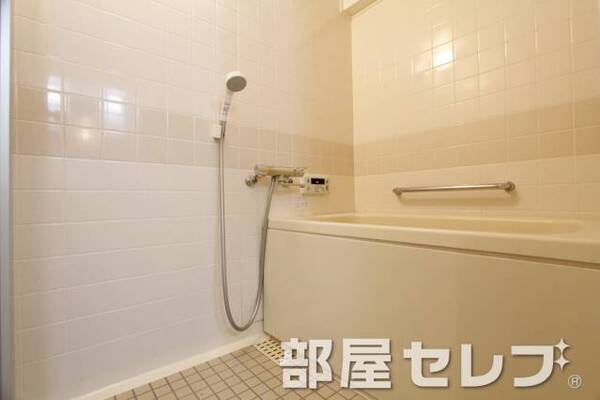 お風呂もきれいにしています。