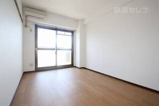光溢れるお部屋です