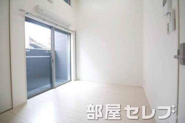 白を基調にした空間です。