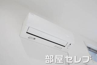冷暖房エアコン。