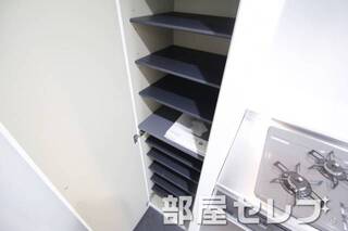 シューズボックス。